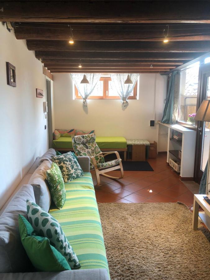 Il Nido Della Buonanotte 1 Family Friendly Apartment เวโรนา ภายนอก รูปภาพ
